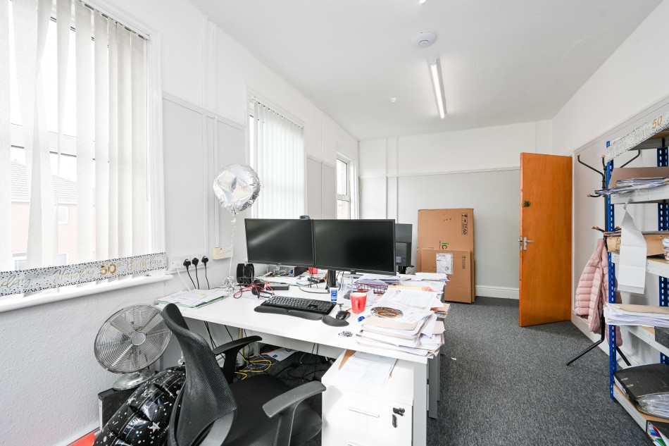 Images for To The Rear Of 30 Hoghton Street, Southport EAID:240 BID:240