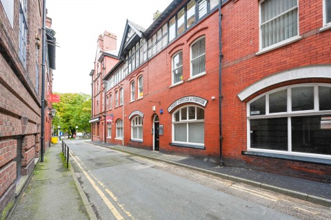 Post Office Avenue, Southport