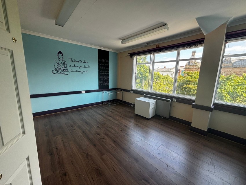 Images for Second Floor, 261 Lord Street, Southport, PR8 1NY