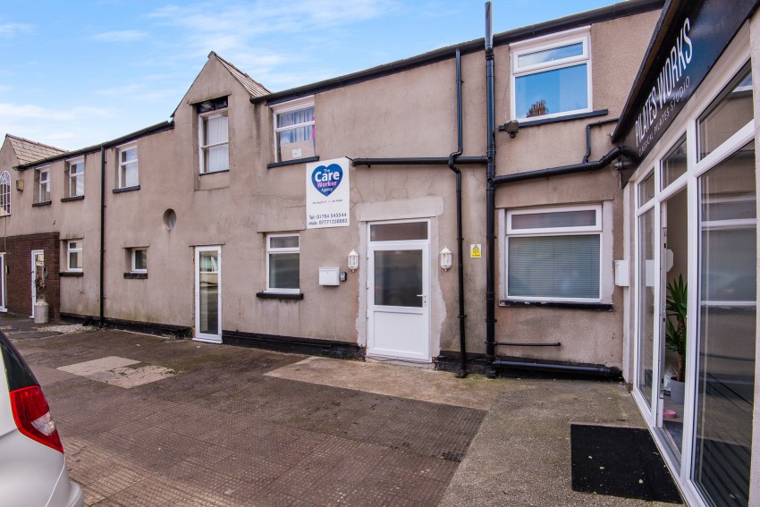 Images for Unit 2 Crown House, 91a King Street, Southport