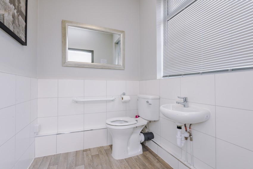 Images for Unit 2 Crown House, 91a King Street, Southport