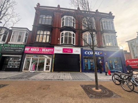 View Full Details for 6 Chapel Street, Southport, Southport, PR8