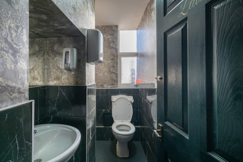 Images for Woollen Pig, Duke Street / Cemetery Road, Birkdale, PR8