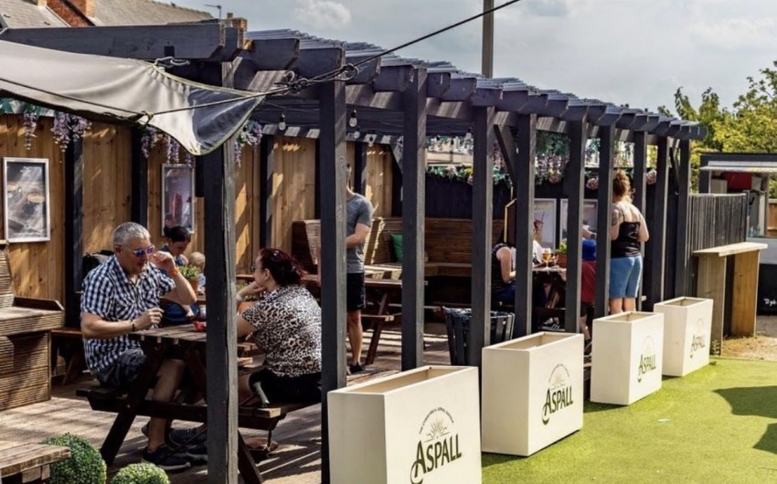 Images for Woollen Pig, Duke Street / Cemetery Road, Birkdale, PR8