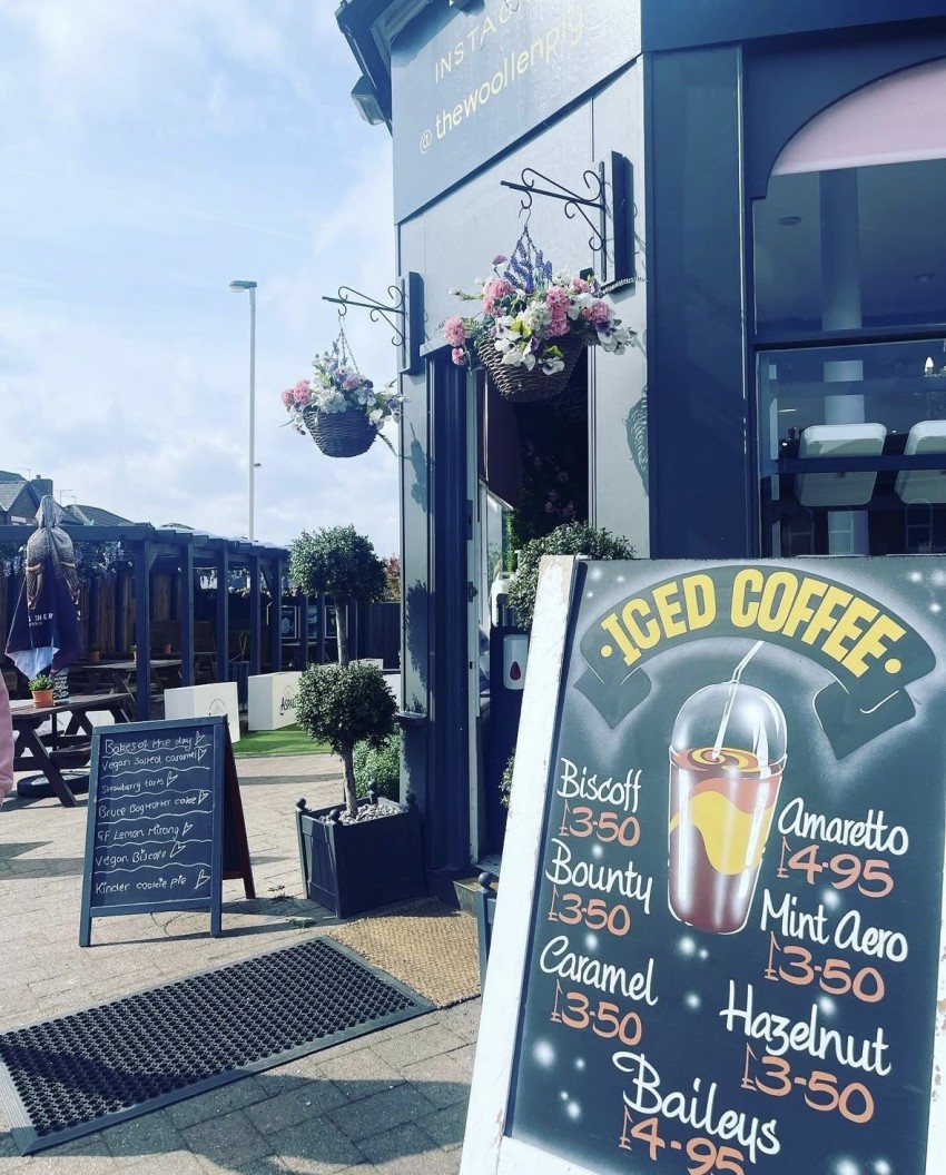 Images for Woollen Pig, Duke Street / Cemetery Road, Birkdale, PR8