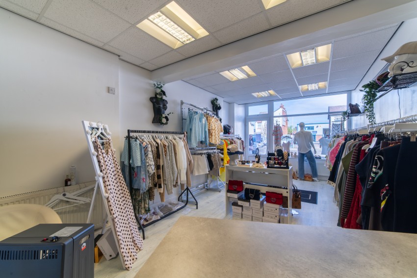 Images for 124 & 124a Bispham Road, Southport, PR9