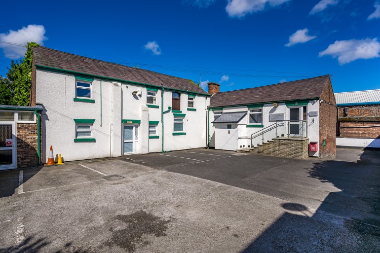 Former Barn Lodge Vets Practice, Southport Road, Ormskirk, L39